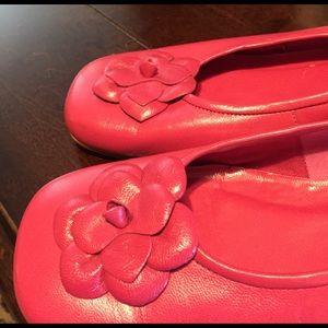 Karen Scott flats. Size 8